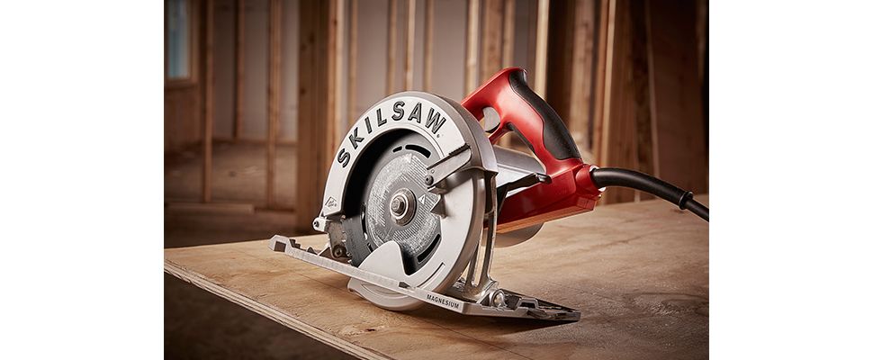 Skil 7-1/4 in. Left Blade Sidewinder Skilsaw SPT67M8-01