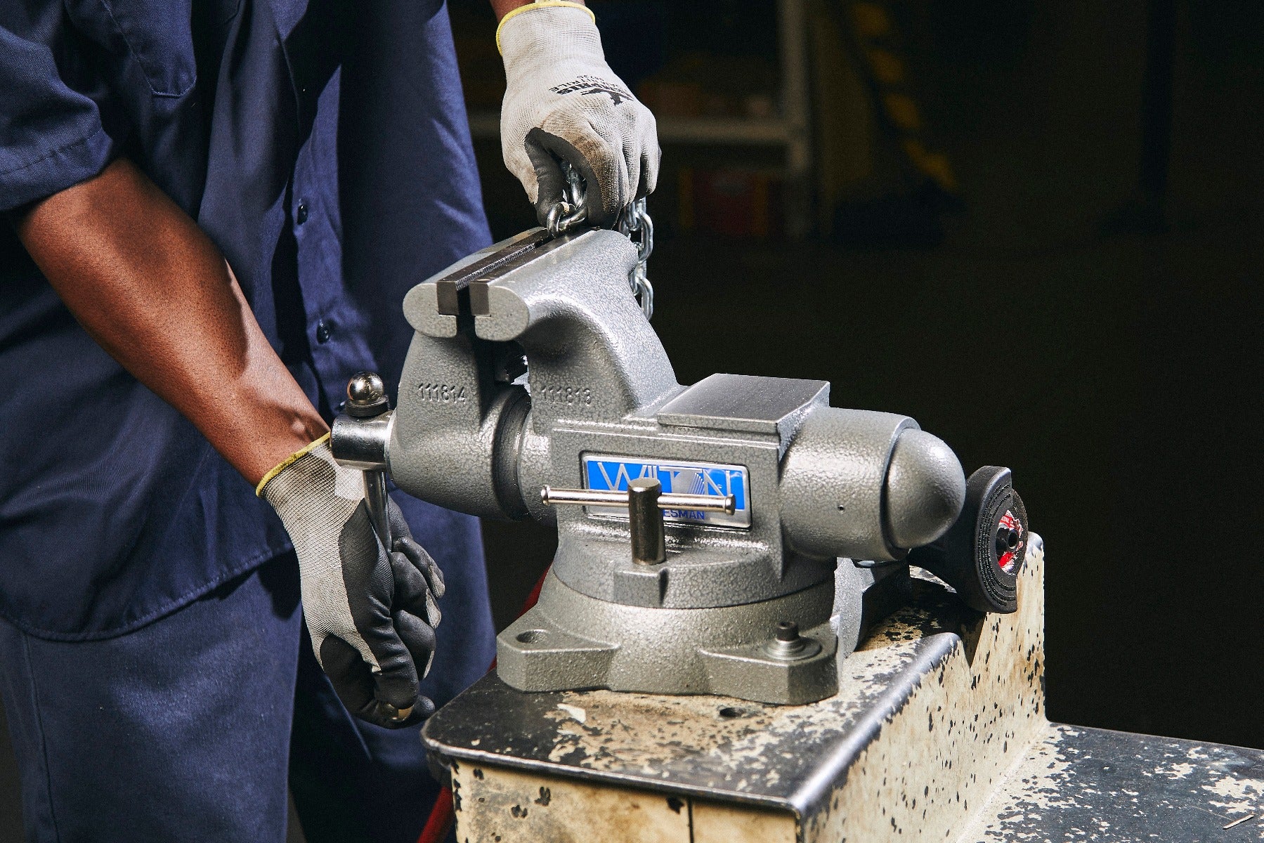 Jet 1780A, Tradesman 8 in. Round Channel Vise with Swivel Base 28808