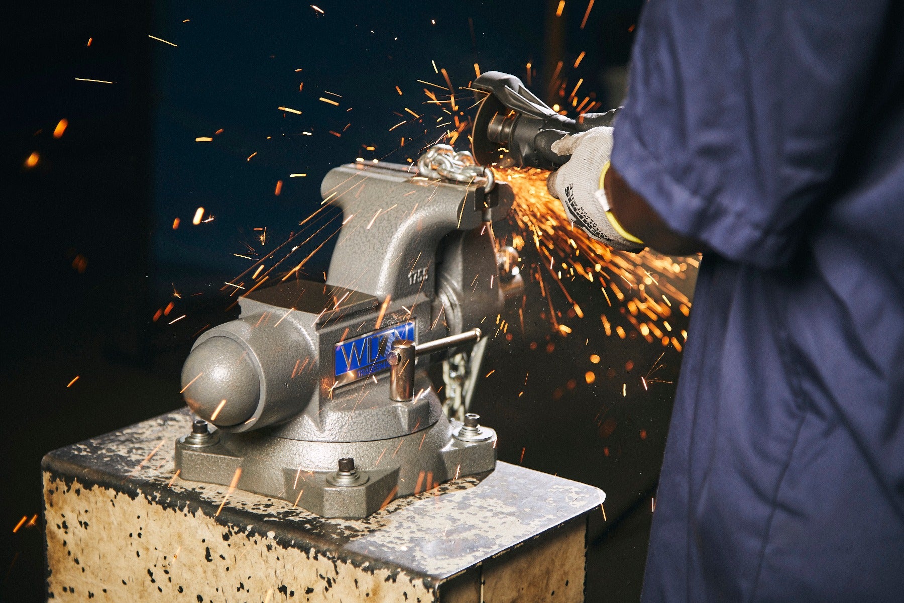 Jet 1765, Tradesman 6-1/2 in. Round Channel Vise with Swivel Base 28807