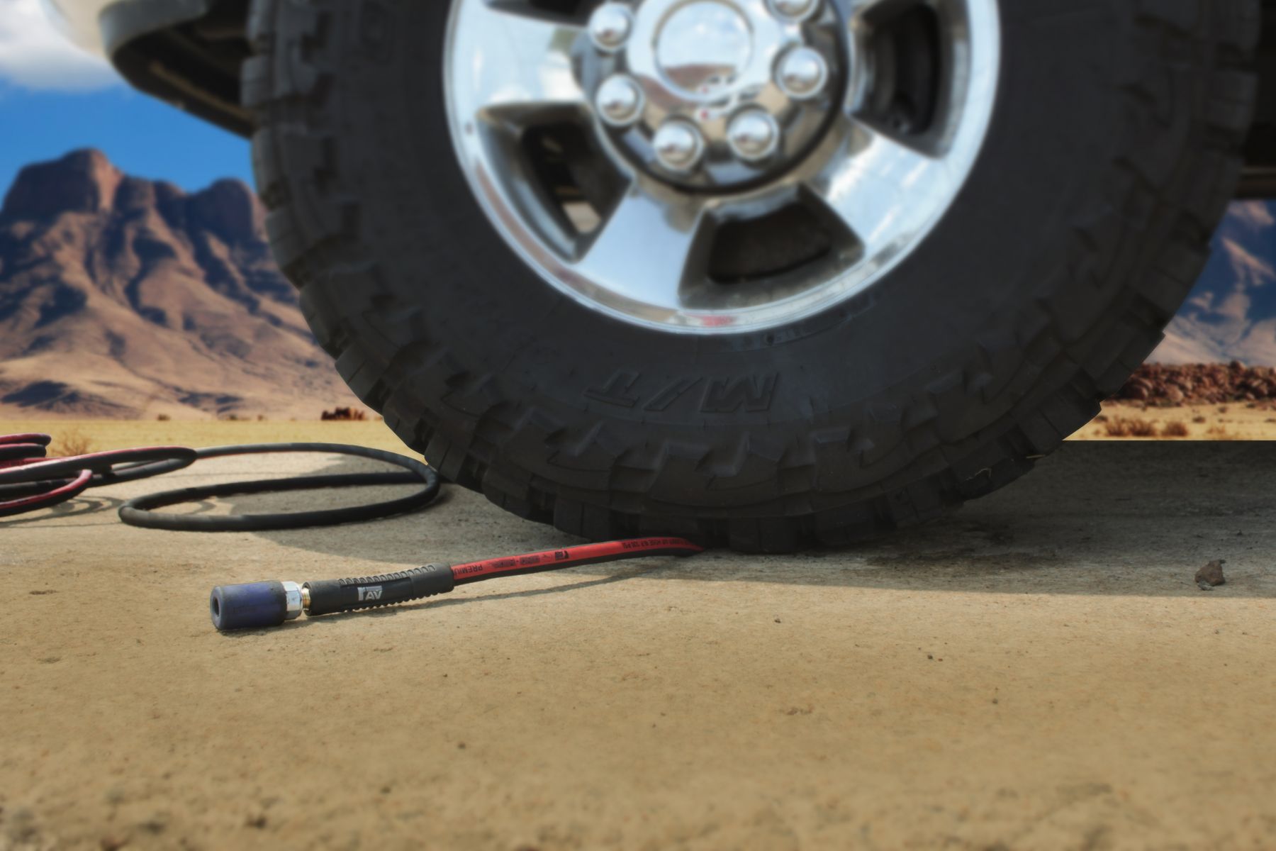 Blubird 3/8" X 50' Dino-Hide Rubber Air Hose Assembly 3/8" Male-NPT WLEPRO3850